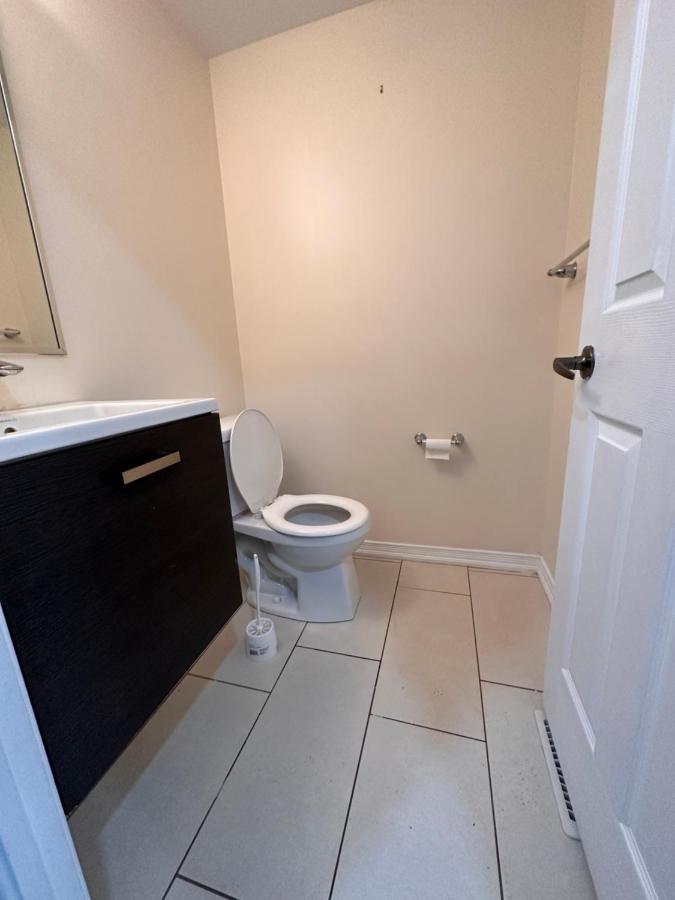Cmoney Beautiful Home 2 Brampton Eksteriør billede