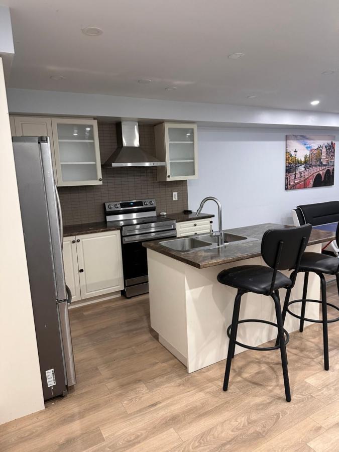 Cmoney Beautiful Home 2 Brampton Eksteriør billede